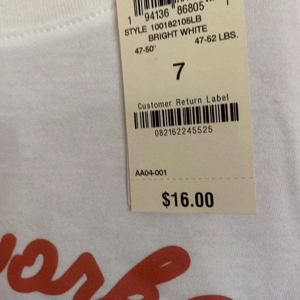 Short sleeve t shirts. Size Medium